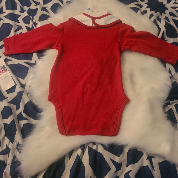 Baby Ravens Onesie - Picture 3 of 5